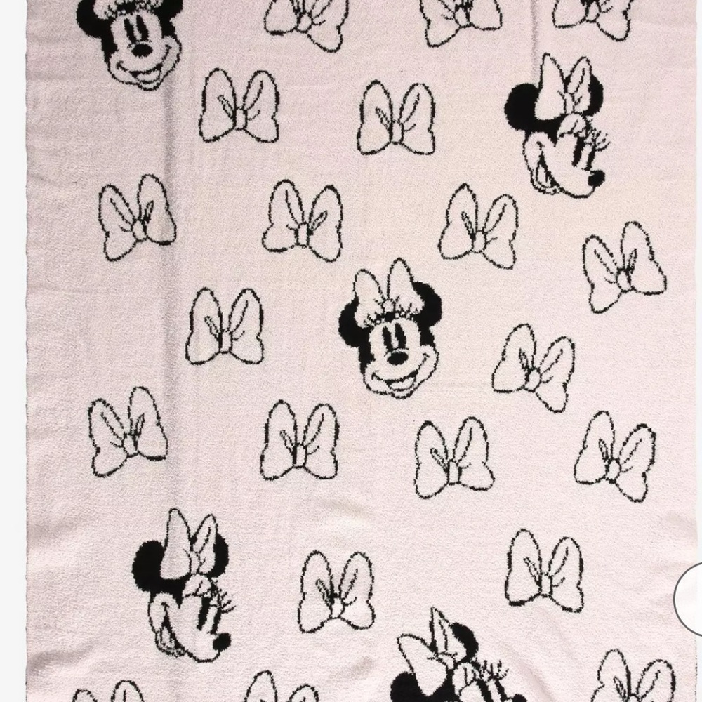 Disney Minnie Mouse Pink and Black Throw